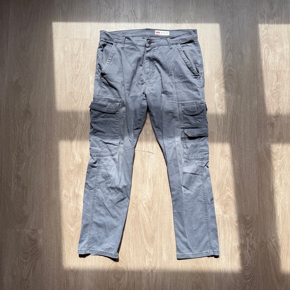 Wrangler Men's Slate Cargo Pants - Picture 2 of 9